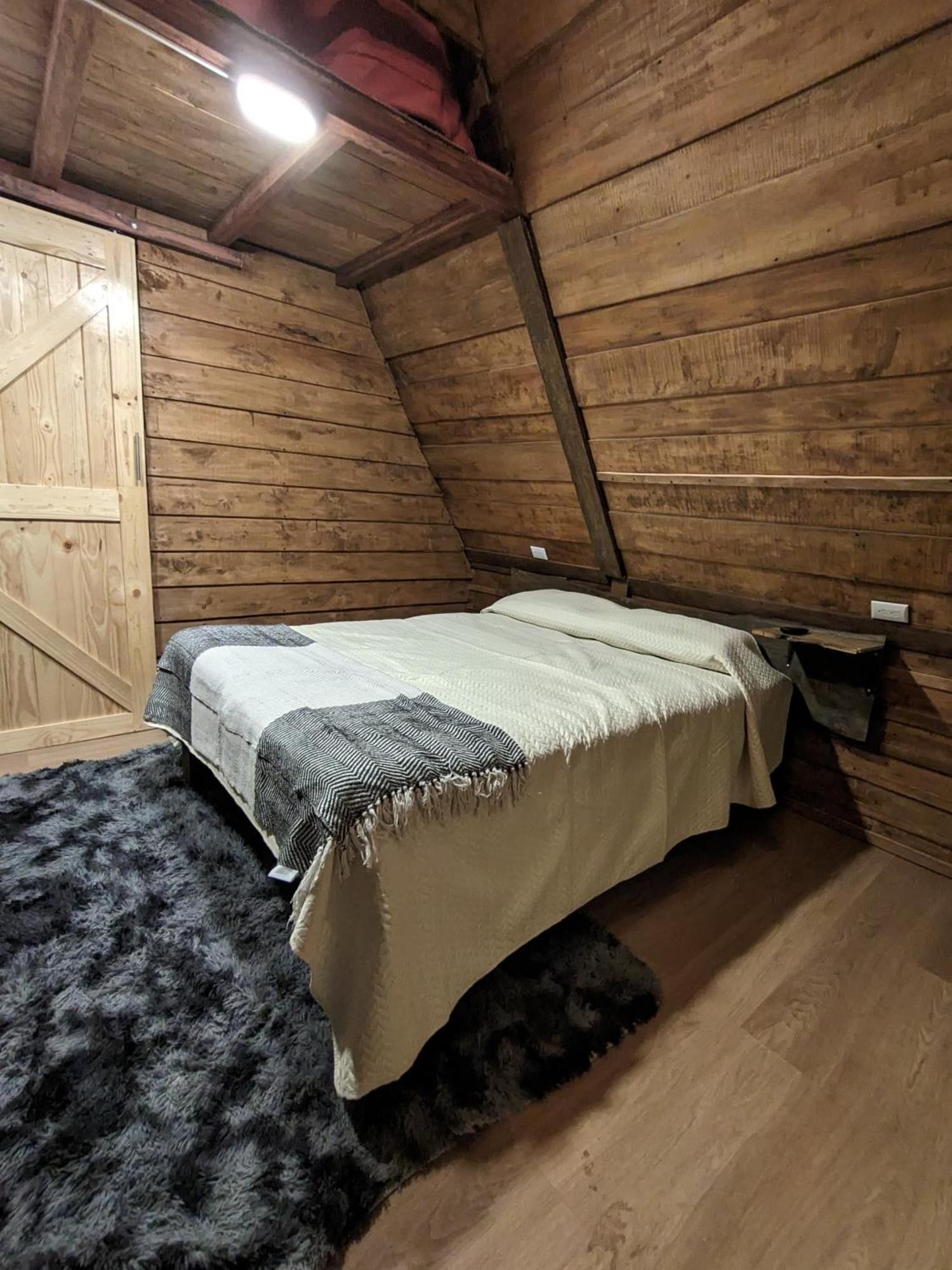 Chalets Vistas Del Poas 埃雷迪亚 外观 照片